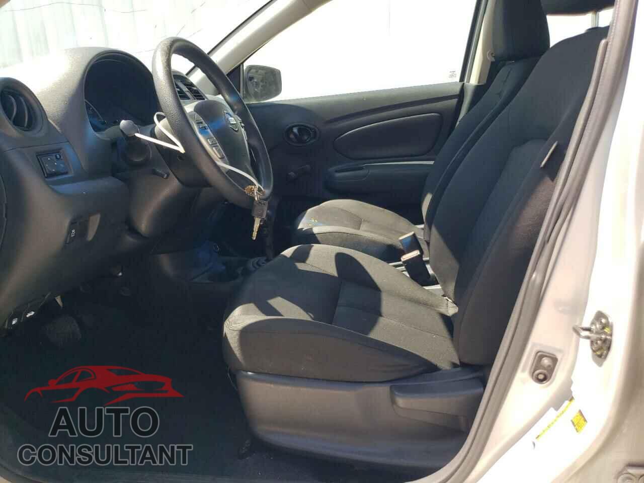 NISSAN VERSA 2019 - 3N1CN7AP3KL860793