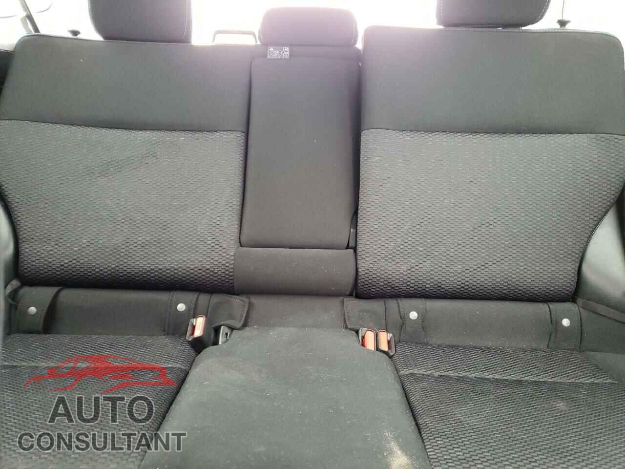 SUBARU FORESTER 2018 - JF2SJAGC9JH588870