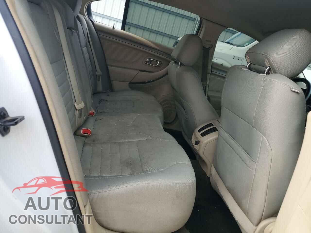 FORD TAURUS 2013 - 1FAHP2D80DG172641