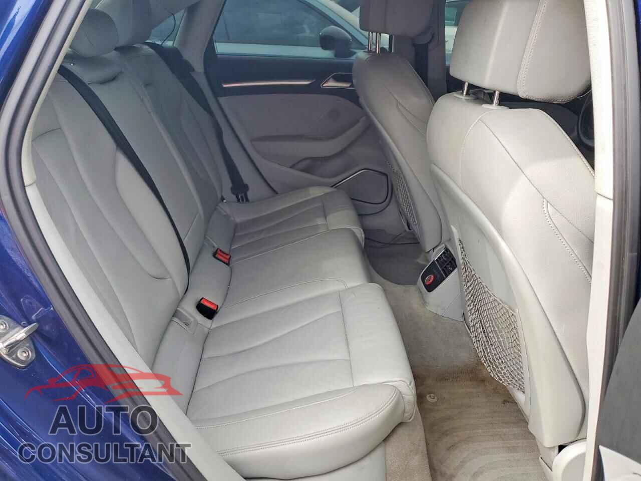 AUDI A3 2015 - WAUKFGFF8F1020282