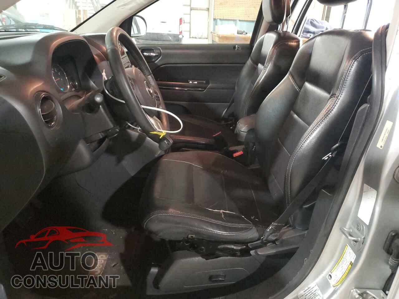 JEEP COMPASS 2011 - 1J4NF5FB1BD247947