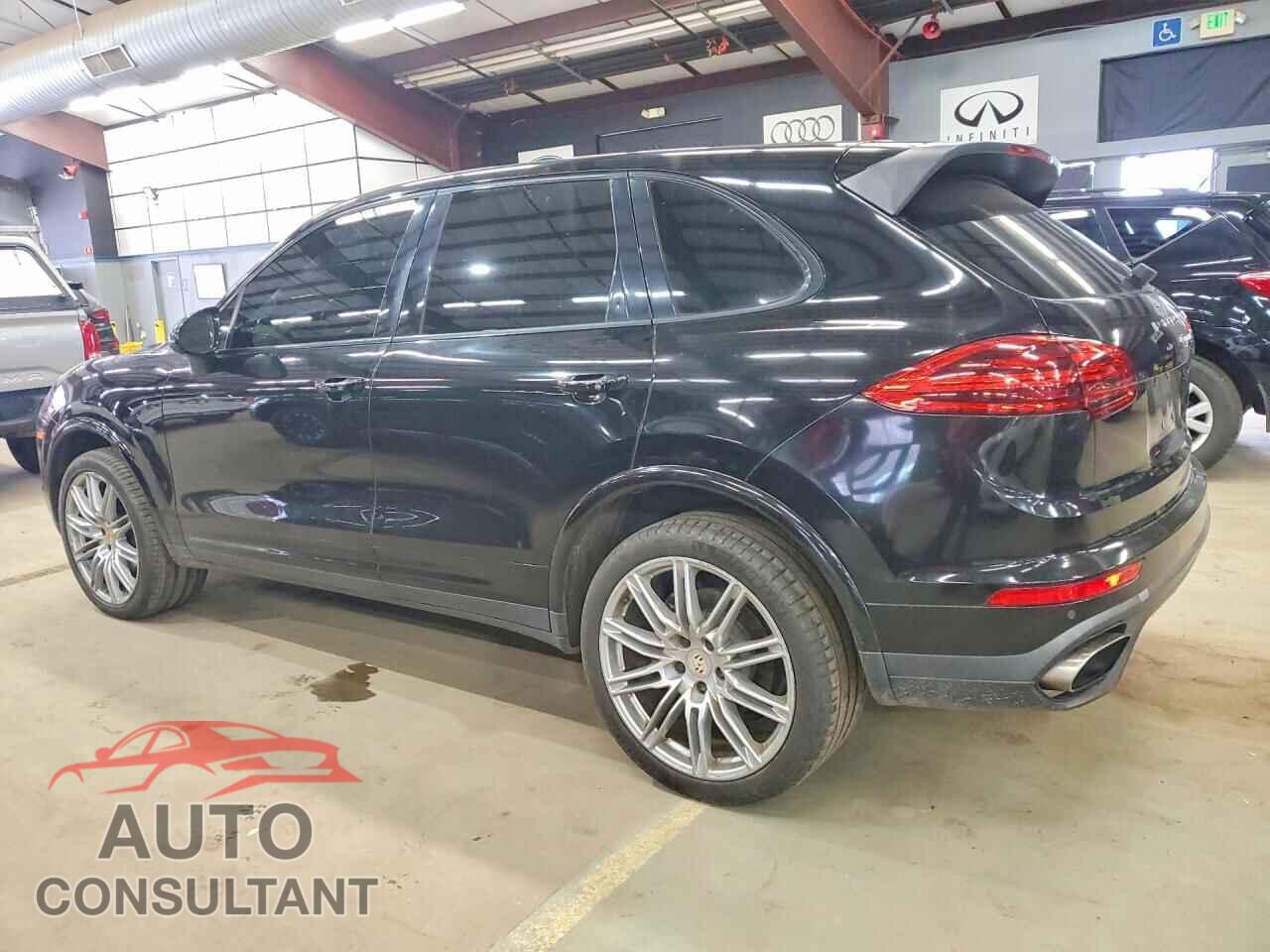 PORSCHE CAYENNE 2017 - WP1AA2A24HKA83444
