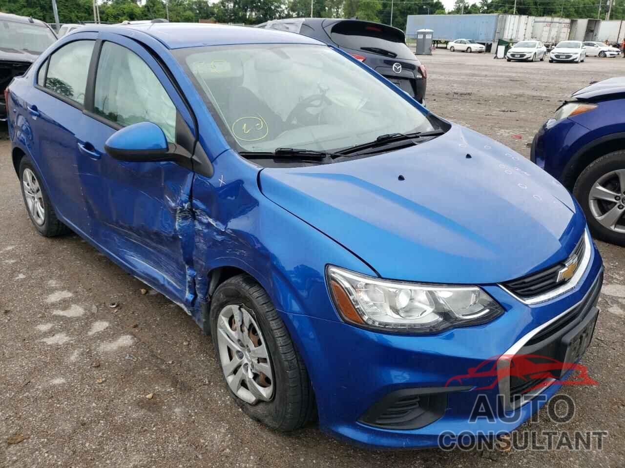 CHEVROLET SONIC 2017 - 1G1JB5SHXH4149284