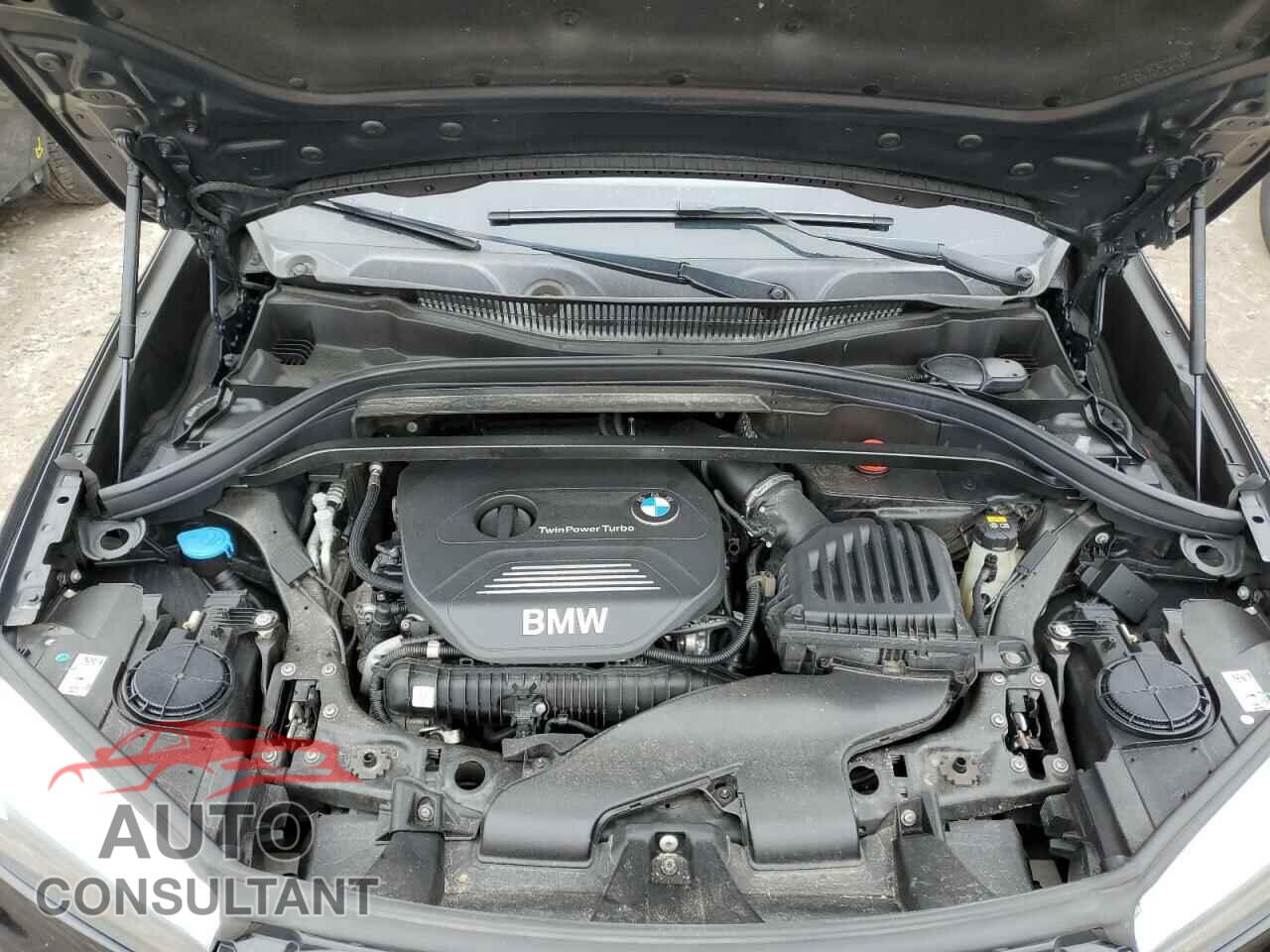 BMW X1 2017 - WBXHT3C38H5F82953