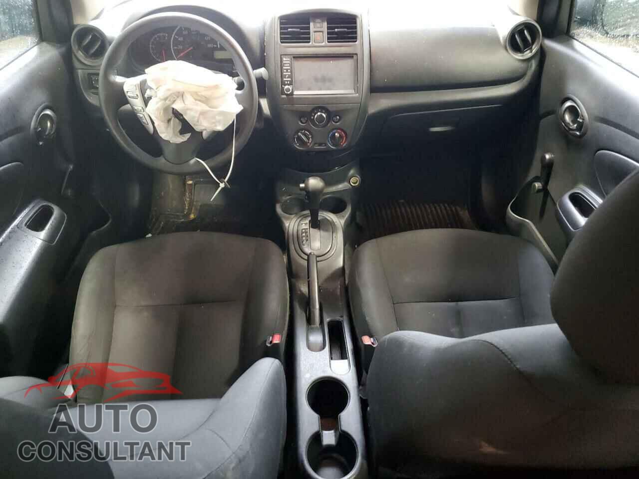 NISSAN VERSA 2019 - 3N1CN7AP1KL826755