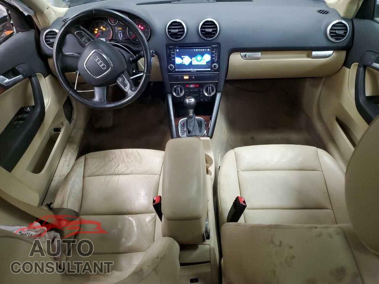 AUDI A3 2011 - WAUDFAFM9BA018278