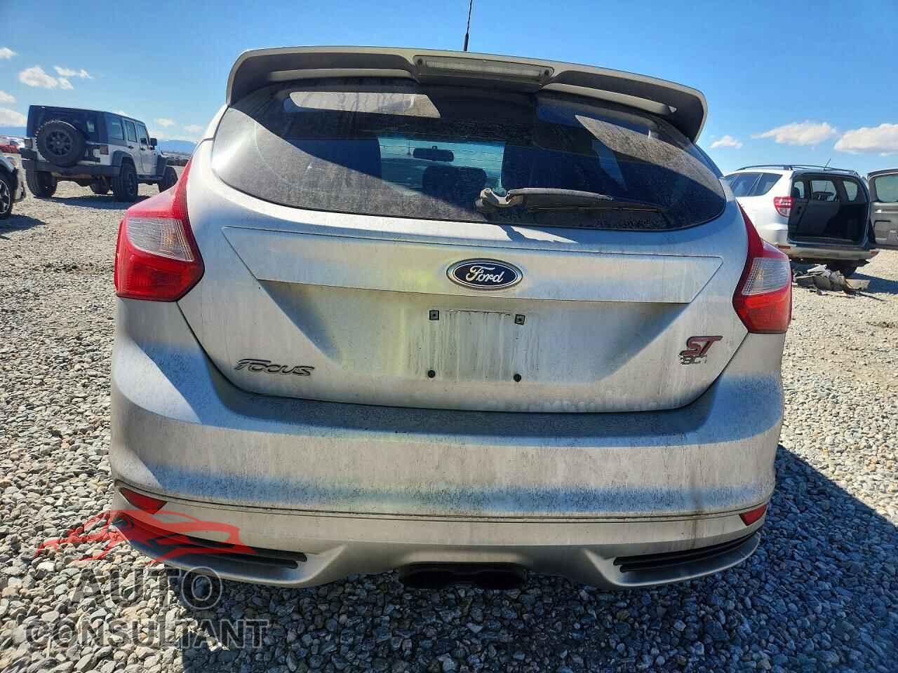 FORD FOCUS 2014 - 1FADP3L94EL372364