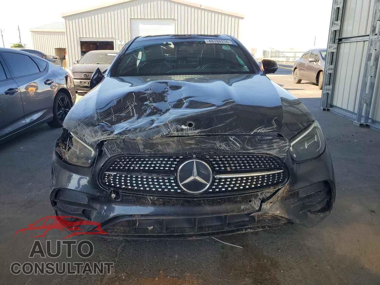 MERCEDES-BENZ E-CLASS 2023 - W1KZF8DB3PB120315