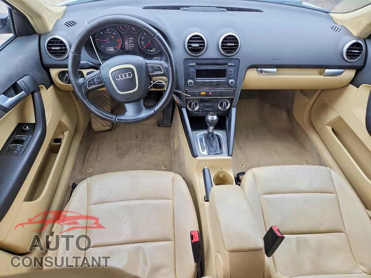 AUDI A3 2011 - WAUBJBFM5BA057042