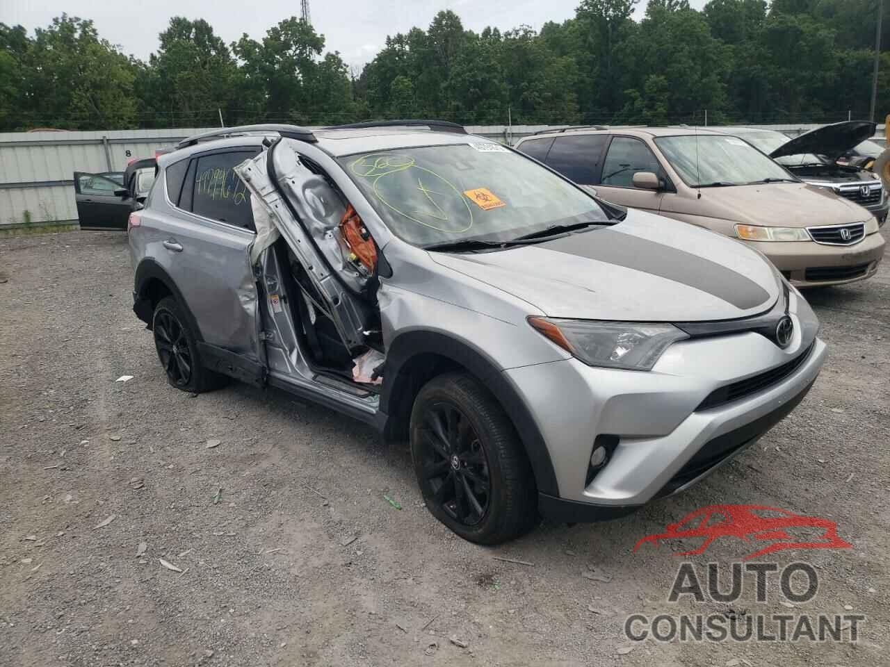 TOYOTA RAV4 2018 - 2T3RFREV3JW715477