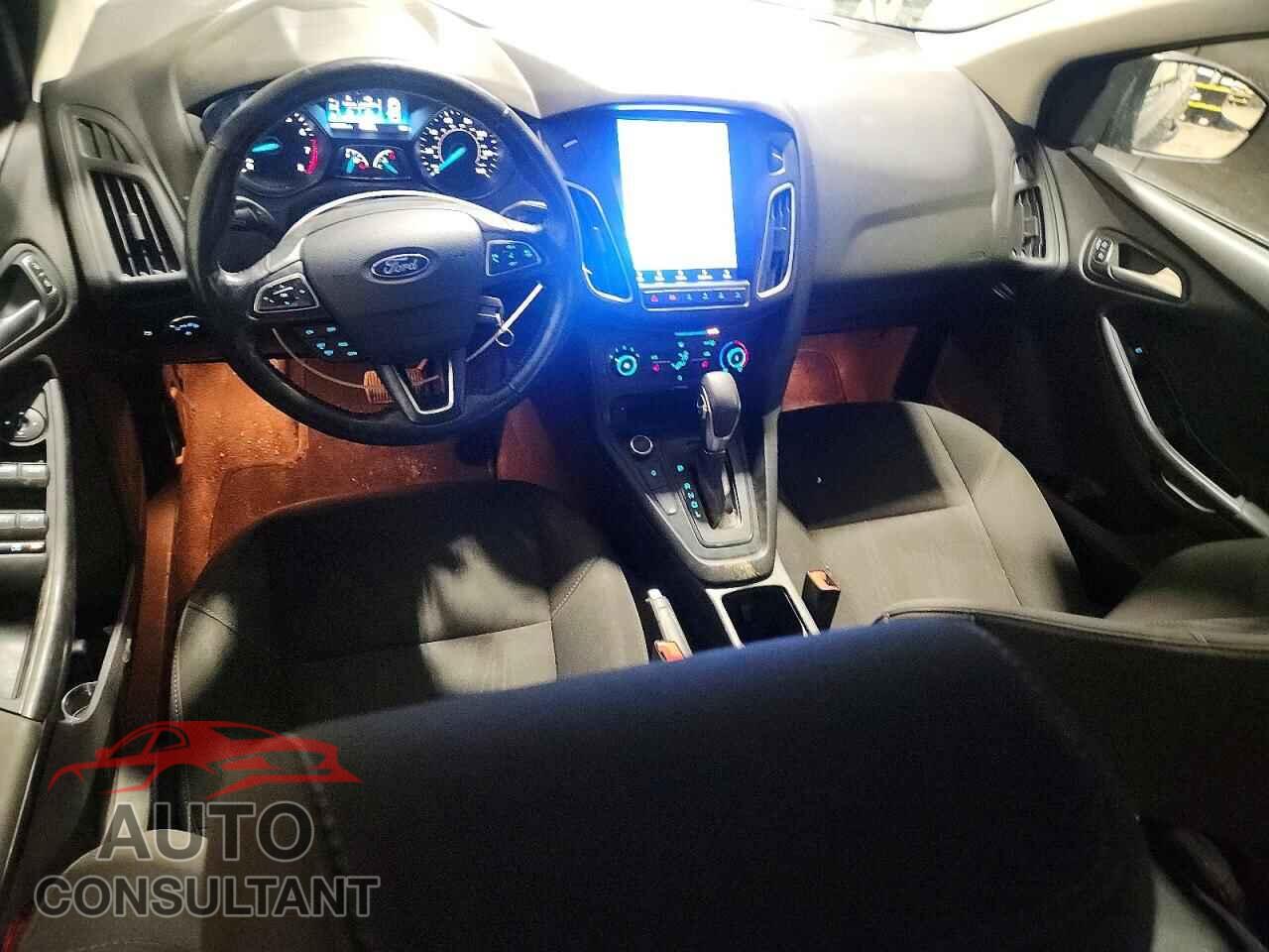 FORD FOCUS 2017 - 1FADP3F29HL255561