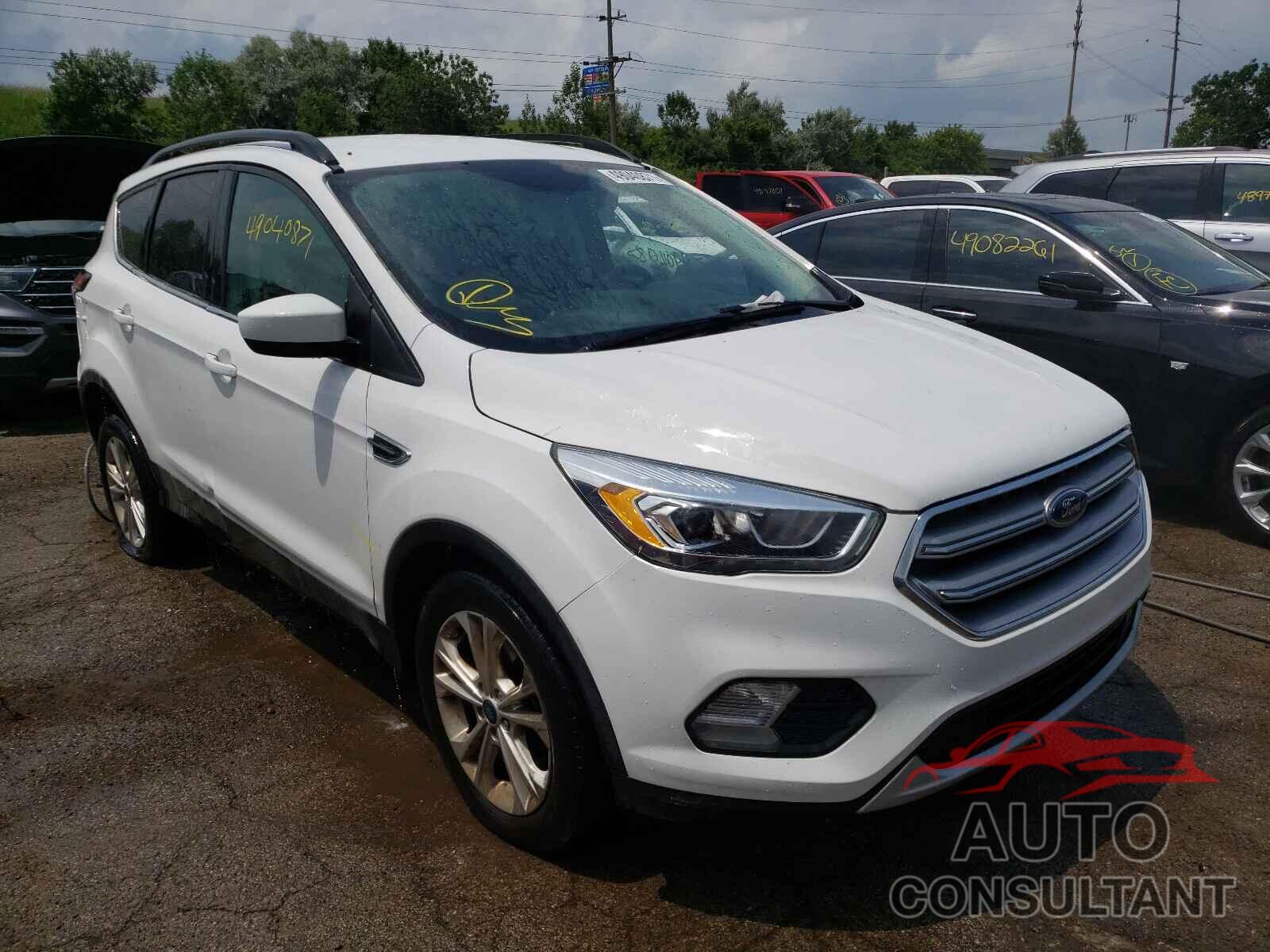 FORD ESCAPE 2017 - 1FMCU0GD8HUB77602
