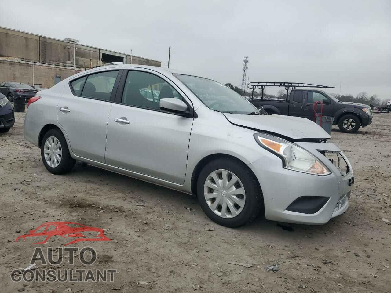 NISSAN VERSA 2019 - 3N1CN7AP6KL856494