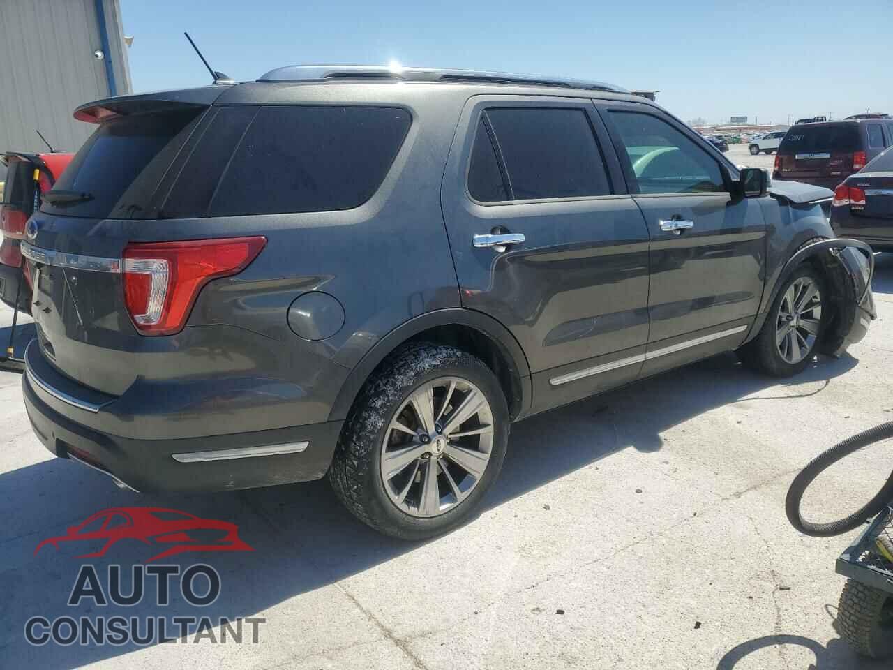 FORD EXPLORER 2018 - 1FM5K7F82JGA26318
