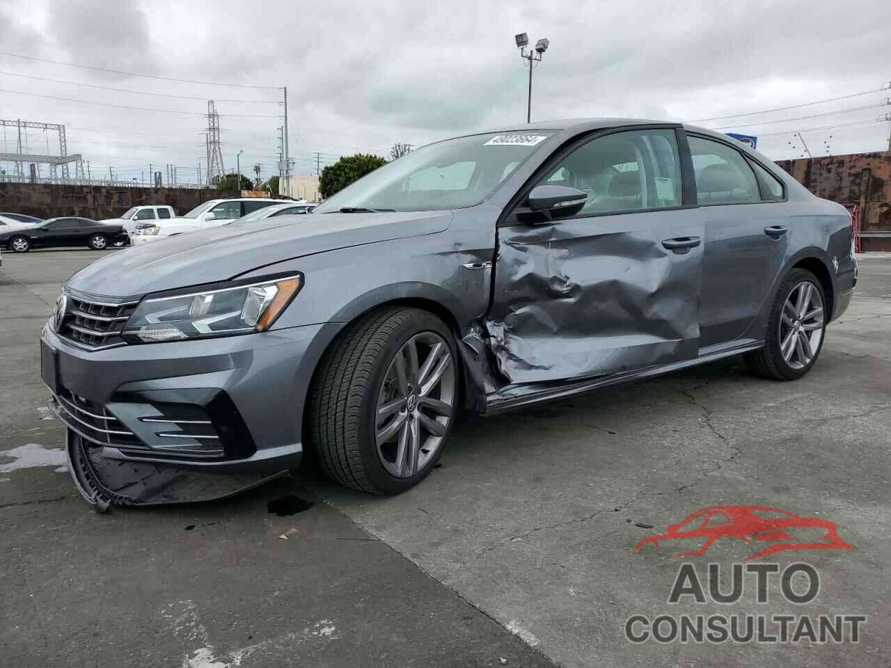 VOLKSWAGEN PASSAT 2018 - 1VWAA7A37JC019743