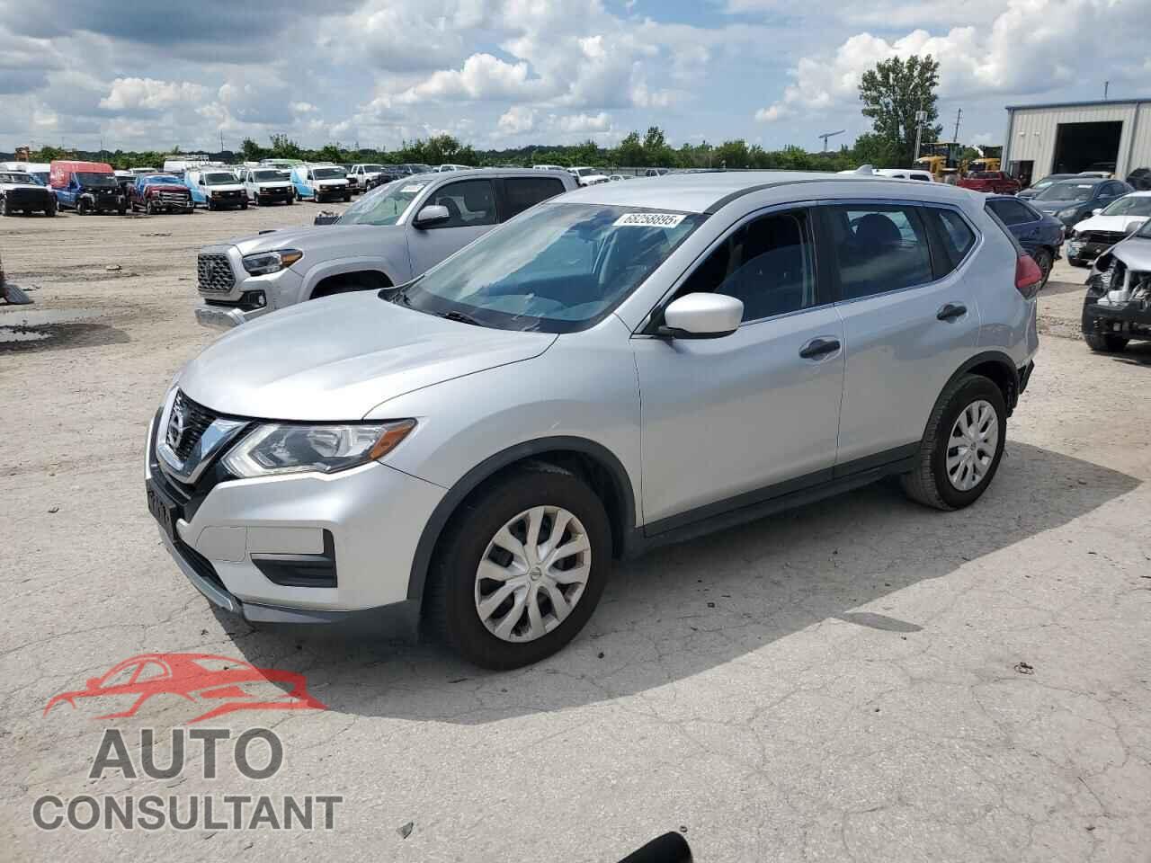NISSAN ROGUE 2017 - KNMAT2MT7HP531937