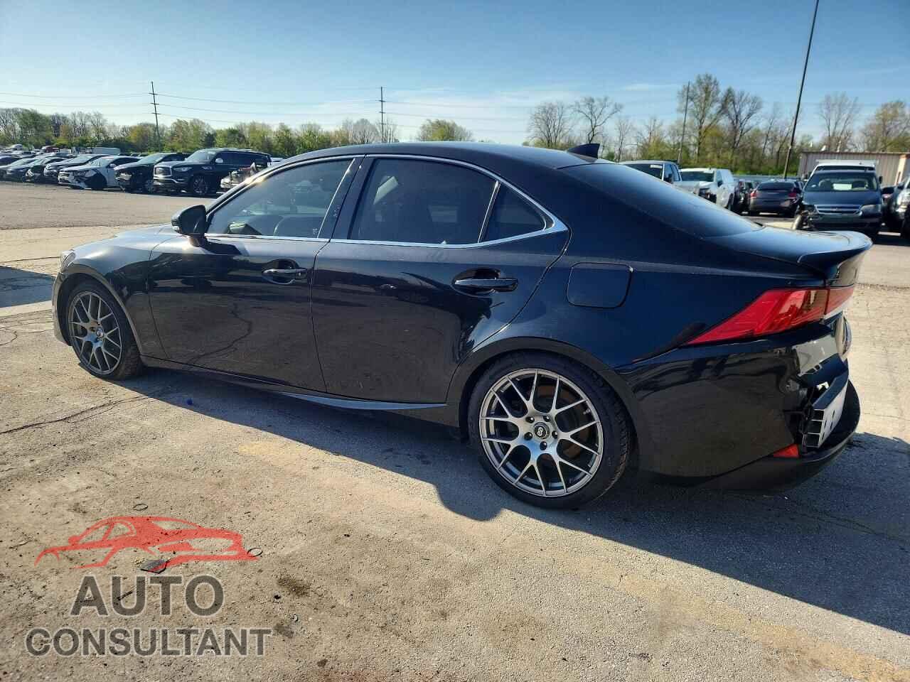 LEXUS IS 2018 - JTHC81D25J5033330