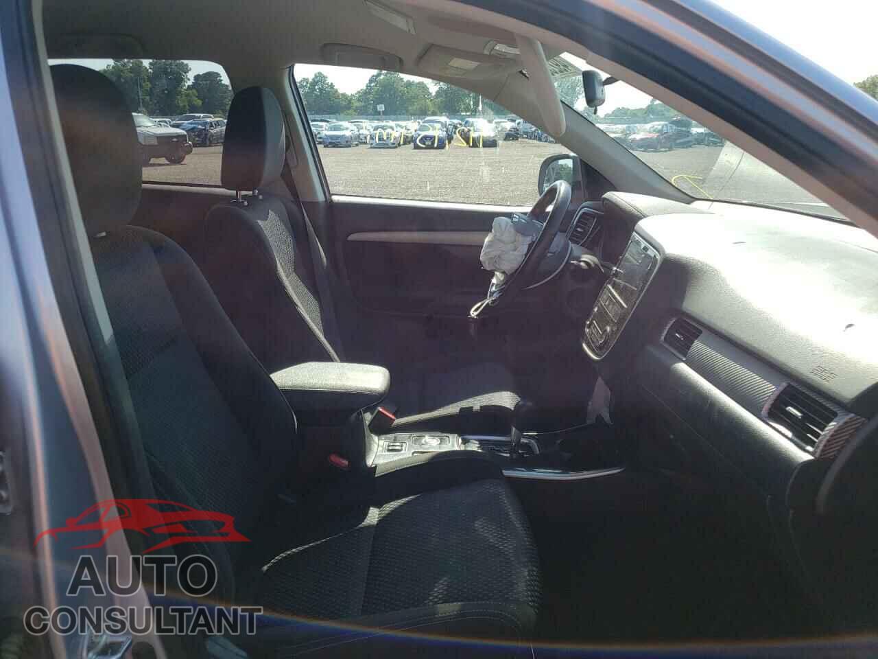 MITSUBISHI OUTLANDER 2017 - JA4AZ3A38HZ044950