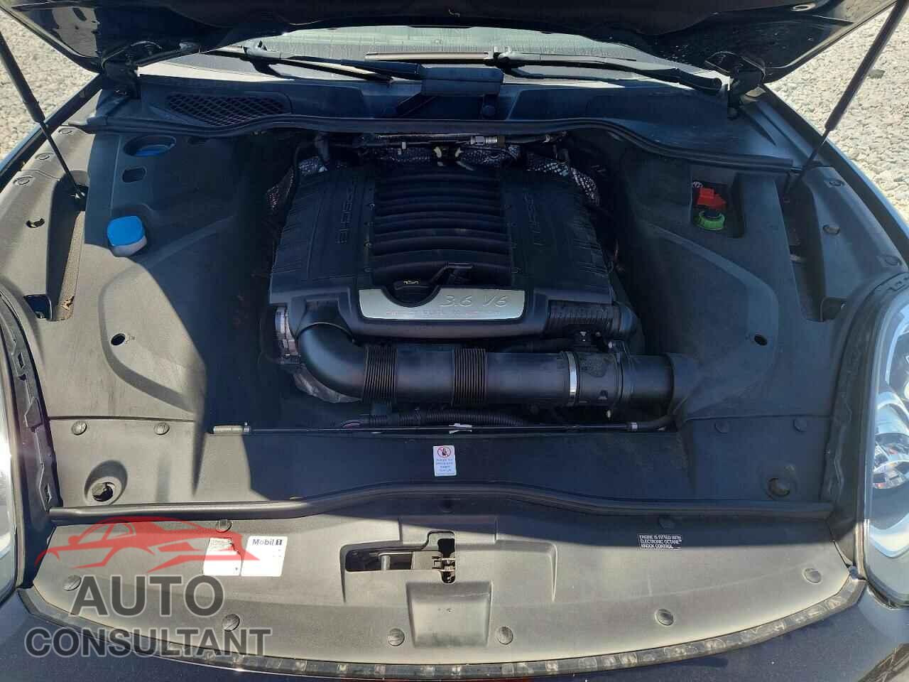 PORSCHE CAYENNE 2016 - WP1AA2A28GKA36786