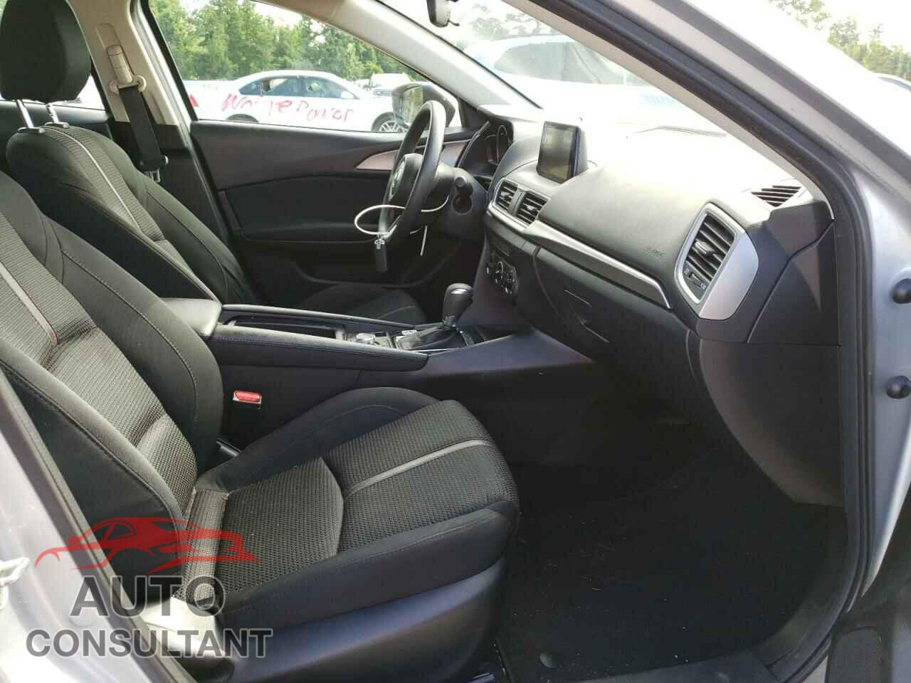 MAZDA 3 2017 - 3MZBN1U79HM134079