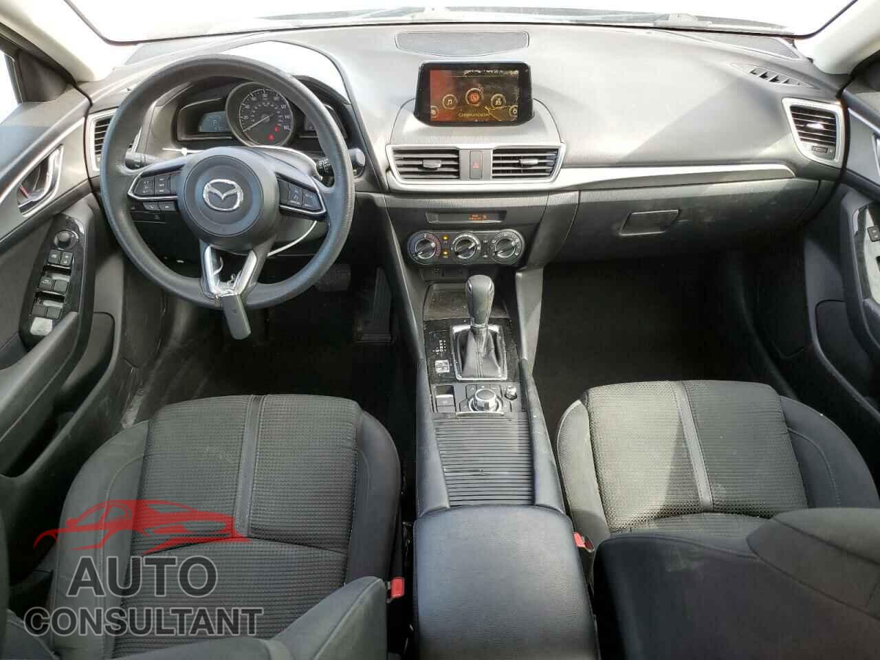 MAZDA 3 2017 - 3MZBN1U73HM133235