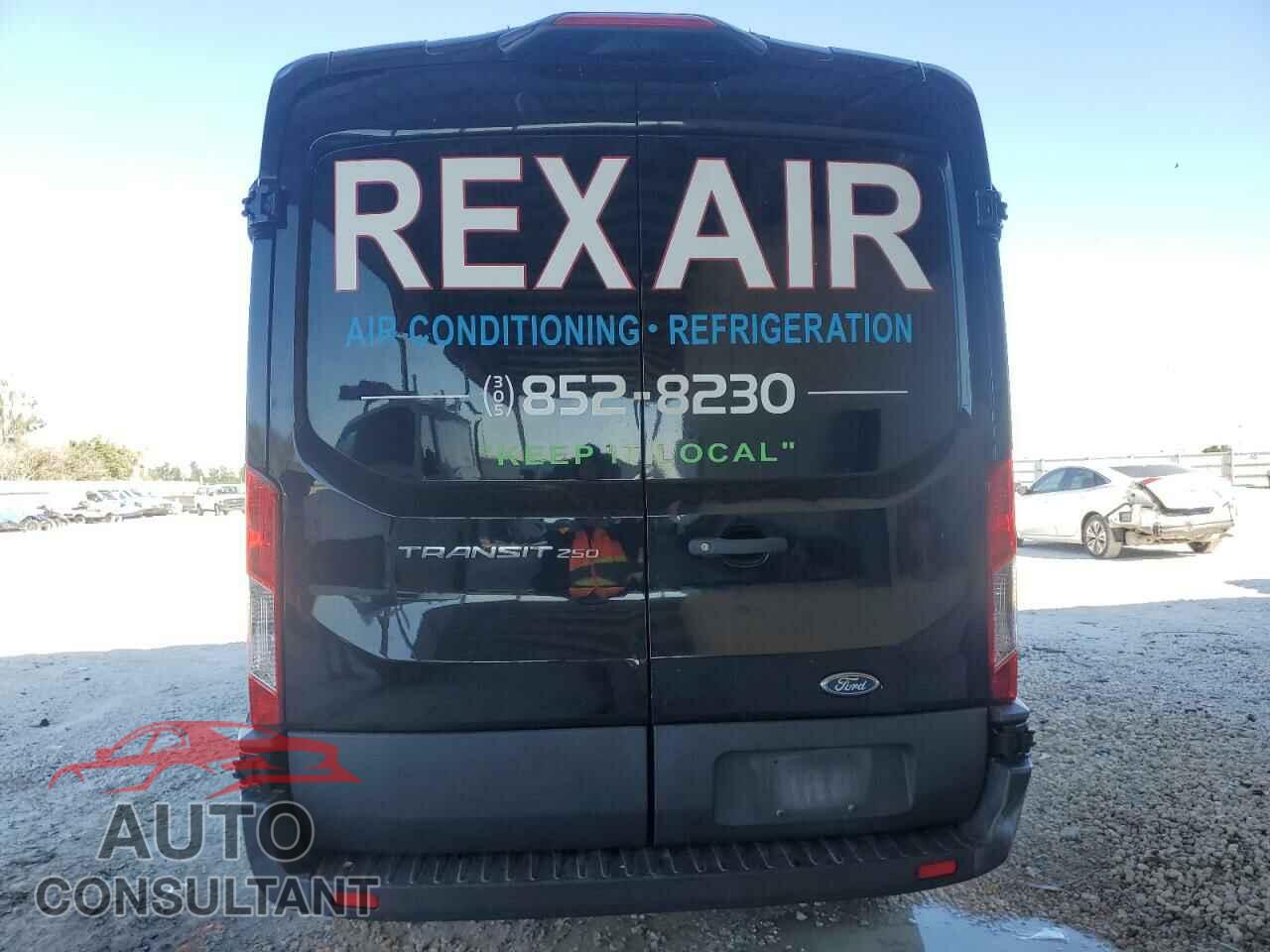 FORD TRANSIT 2018 - 1FTYR1CM7JKA68718