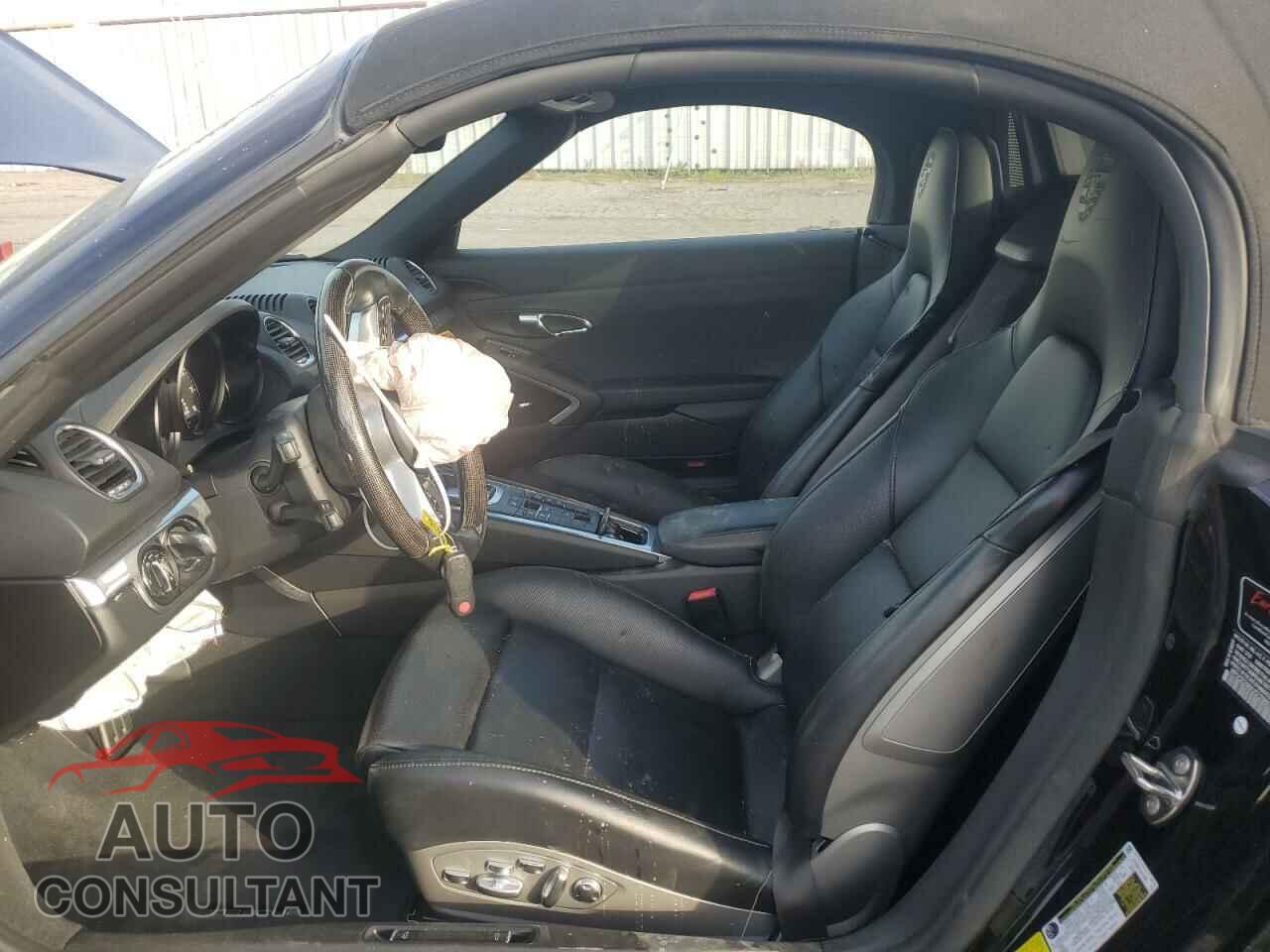 PORSCHE BOXSTER 2018 - WP0CB2A8XJS228861