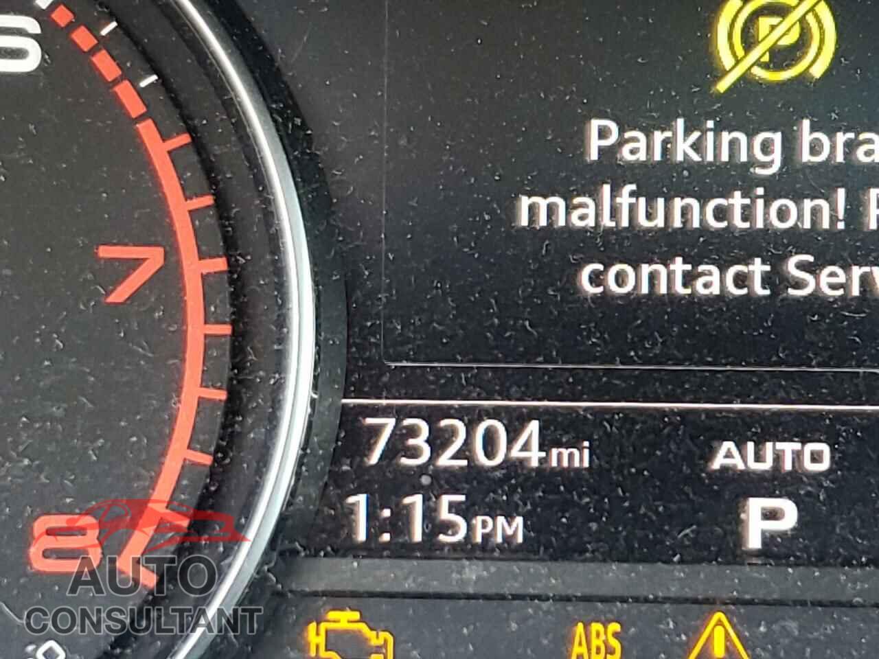 AUDI A4 2018 - WAUDNAF45JA106911