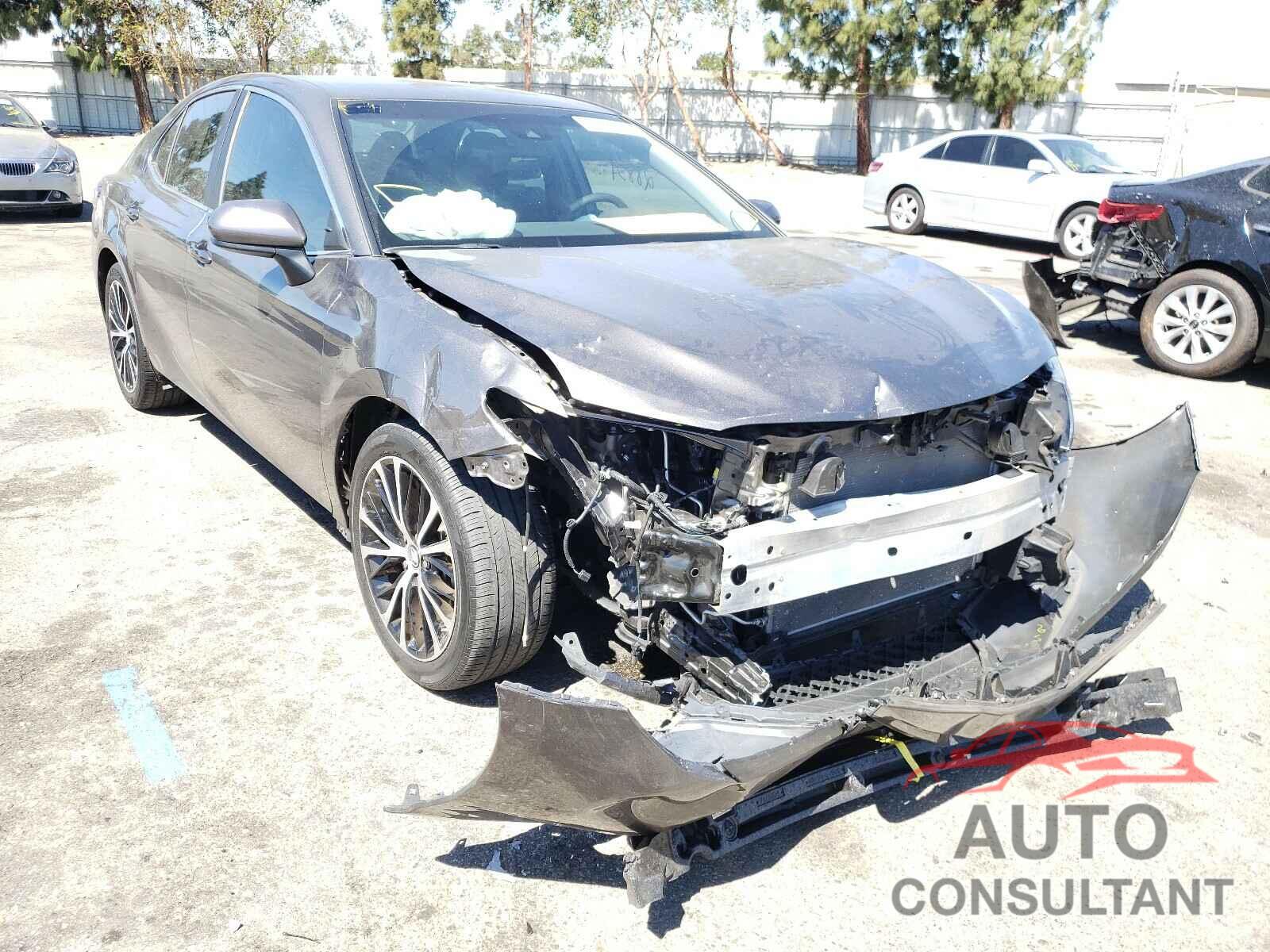 TOYOTA CAMRY 2018 - 4T1B11HKXJU595897