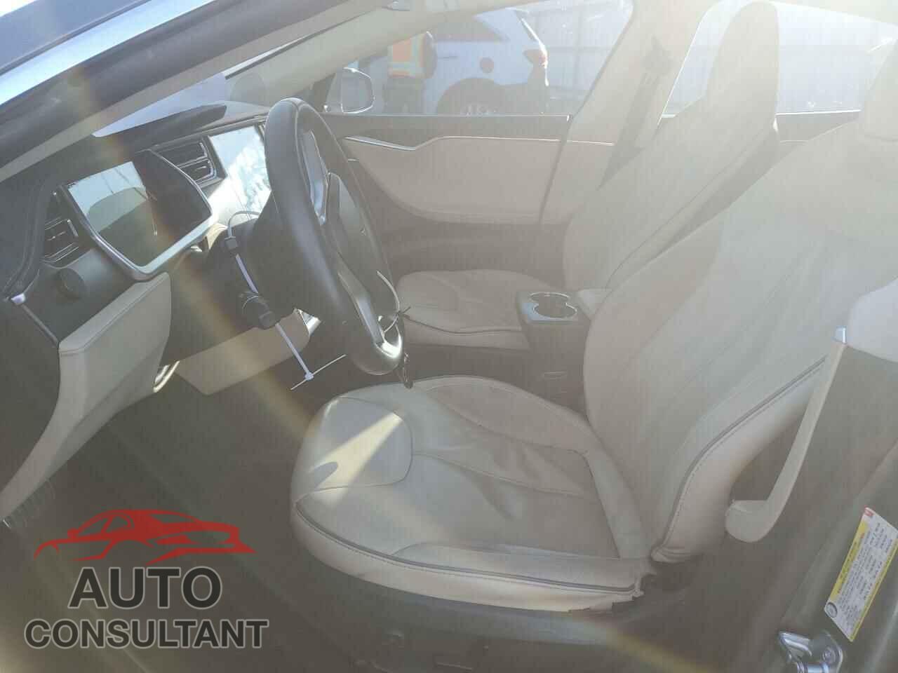 TESLA MODEL S 2013 - 5YJSA1CP5DFP04562
