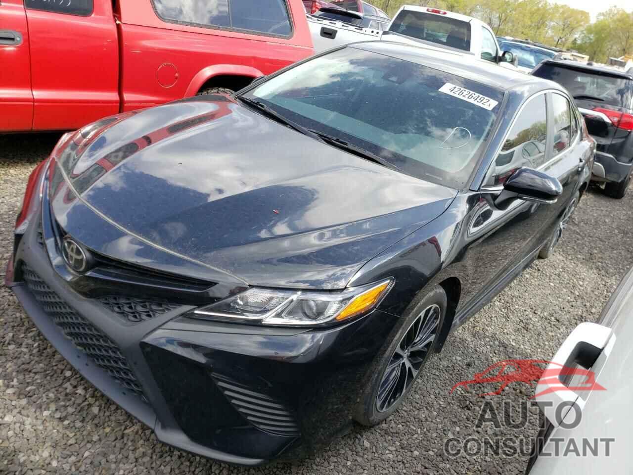 TOYOTA CAMRY 2018 - 4T1B11HK5JU627817