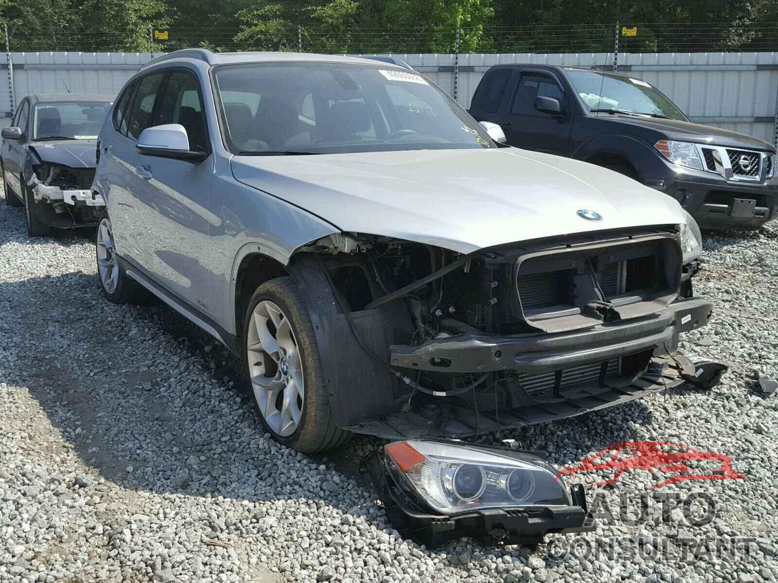 BMW X1 XDRIVE28I 2015 - WBAVL1C56FVY35491