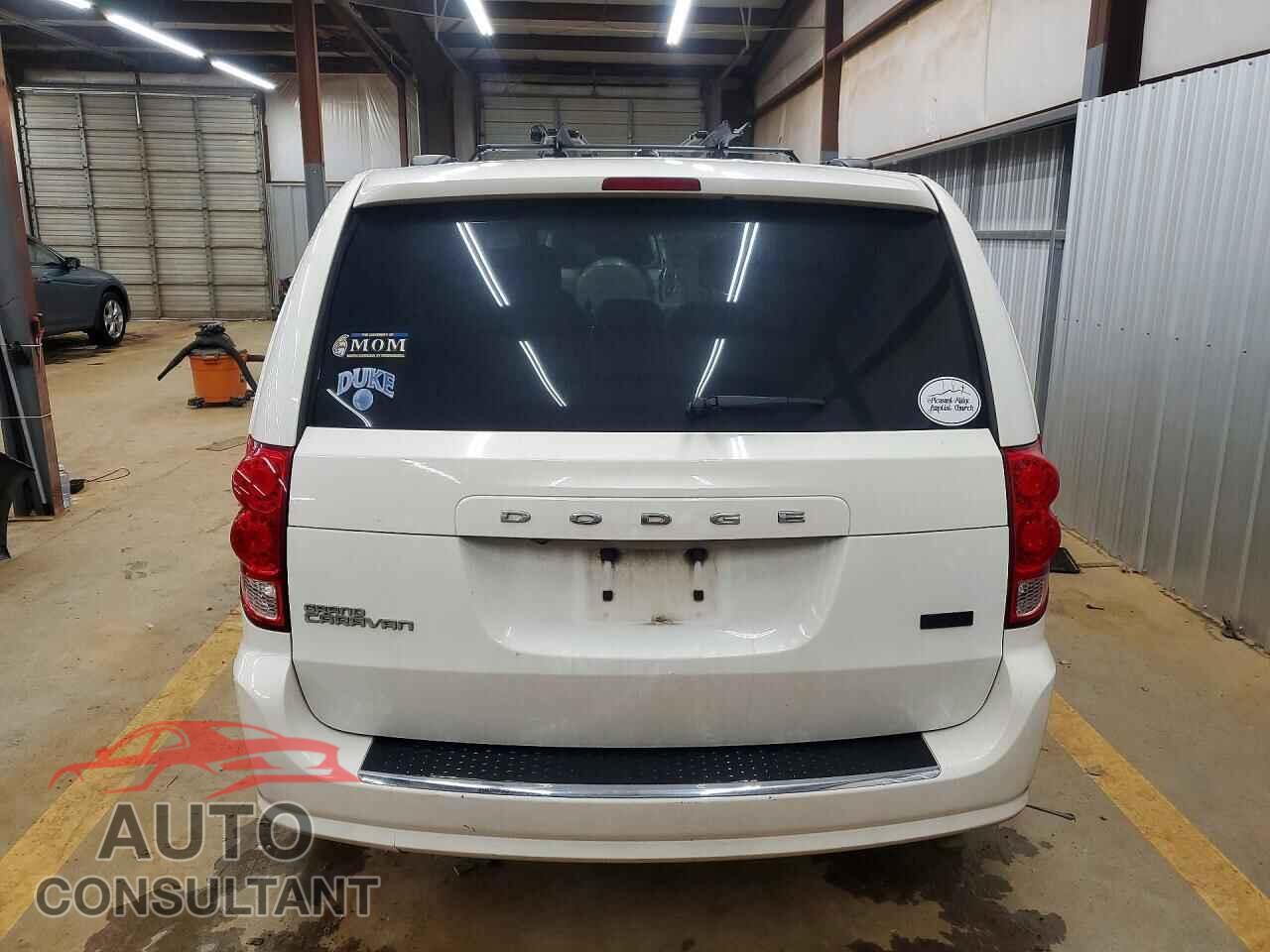 DODGE CARAVAN 2011 - 2D4RN3DG4BR715652