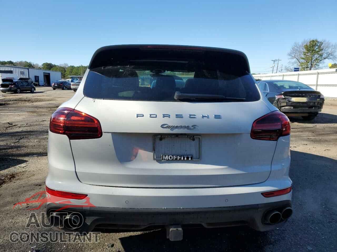 PORSCHE CAYENNE 2016 - WP1AB2A24GLA96894