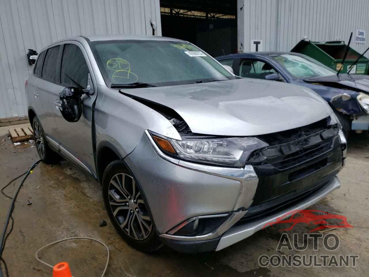 MITSUBISHI OUTLANDER 2018 - JA4AD3A32JZ011768