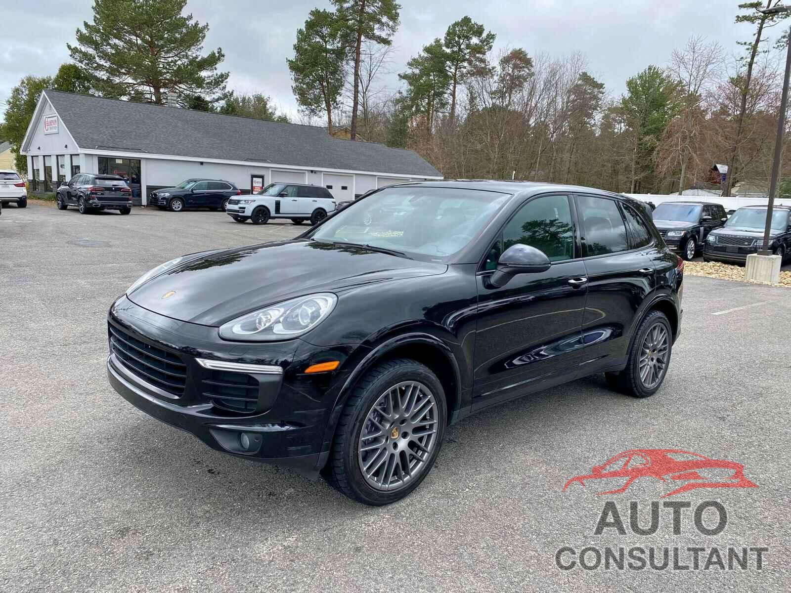 PORSCHE CAYENNE 2017 - WP1AA2A20HKA80377