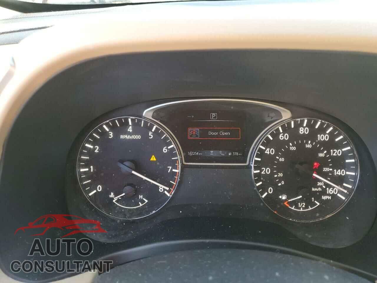 NISSAN PATHFINDER 2018 - 5N1DR2MN4JC677914