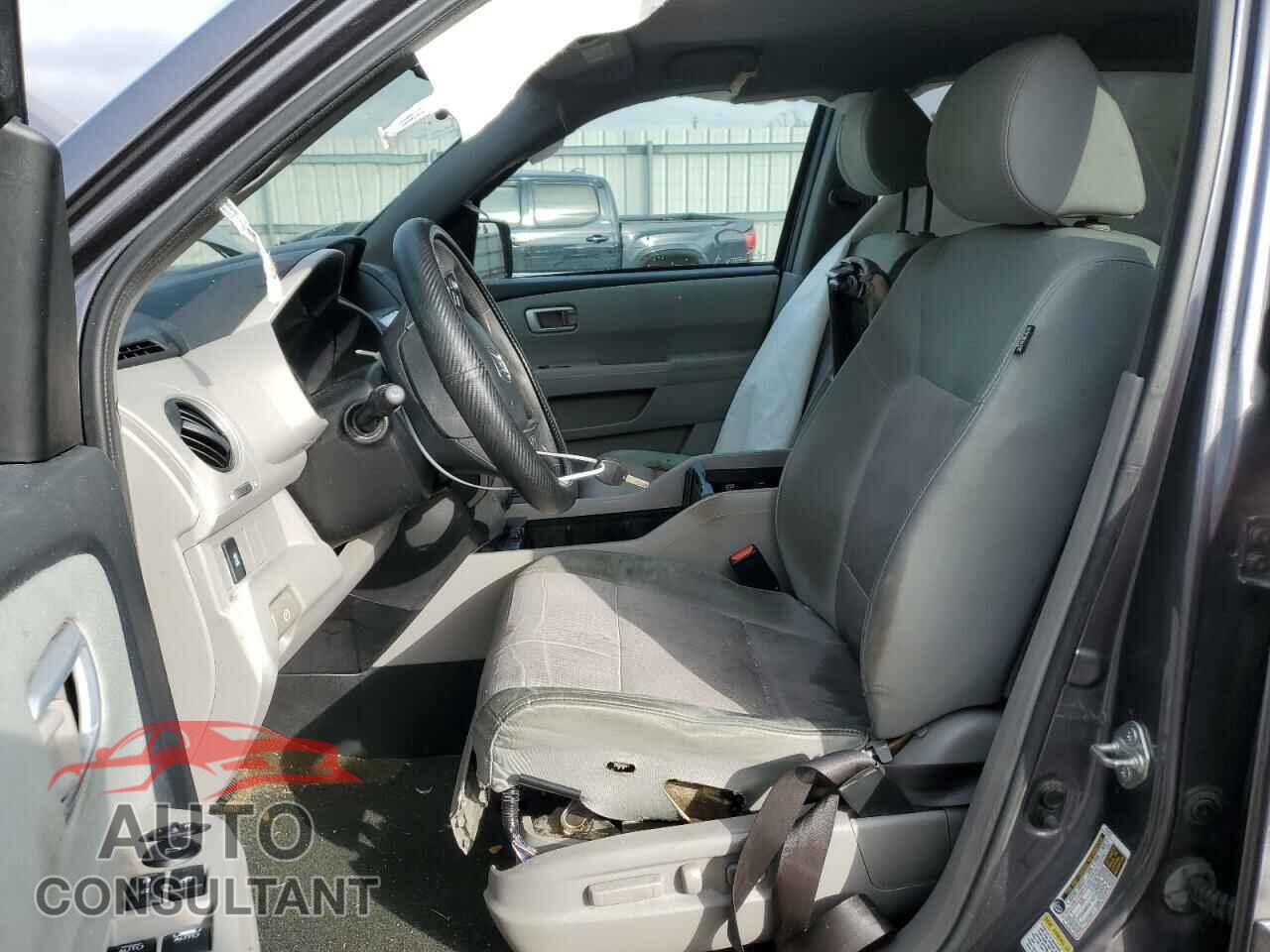 HONDA PILOT 2015 - 5FNYF3H4XFB021944