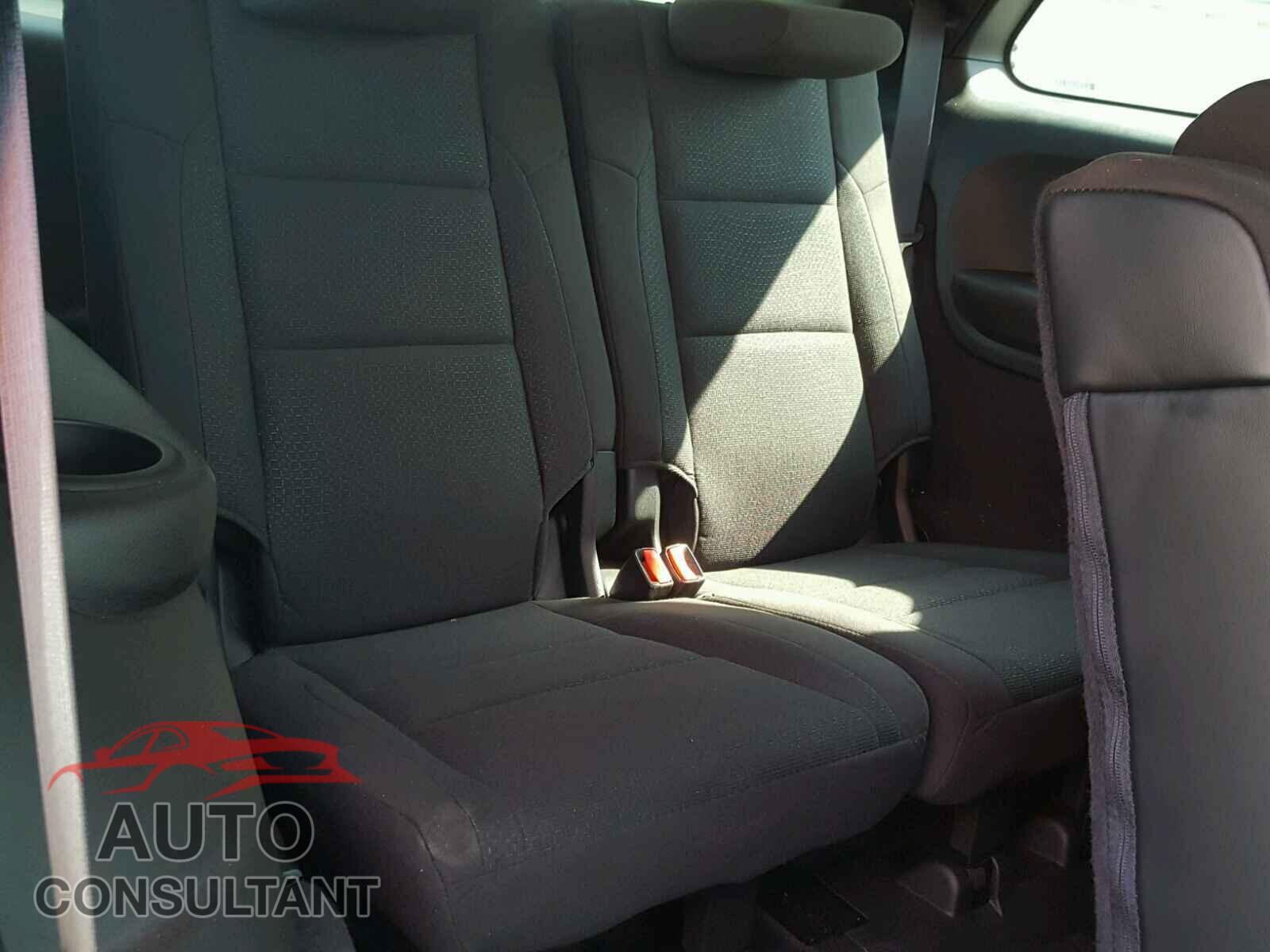 DODGE DURANGO SXT 2017 - 1C4RDHAGXHC659784