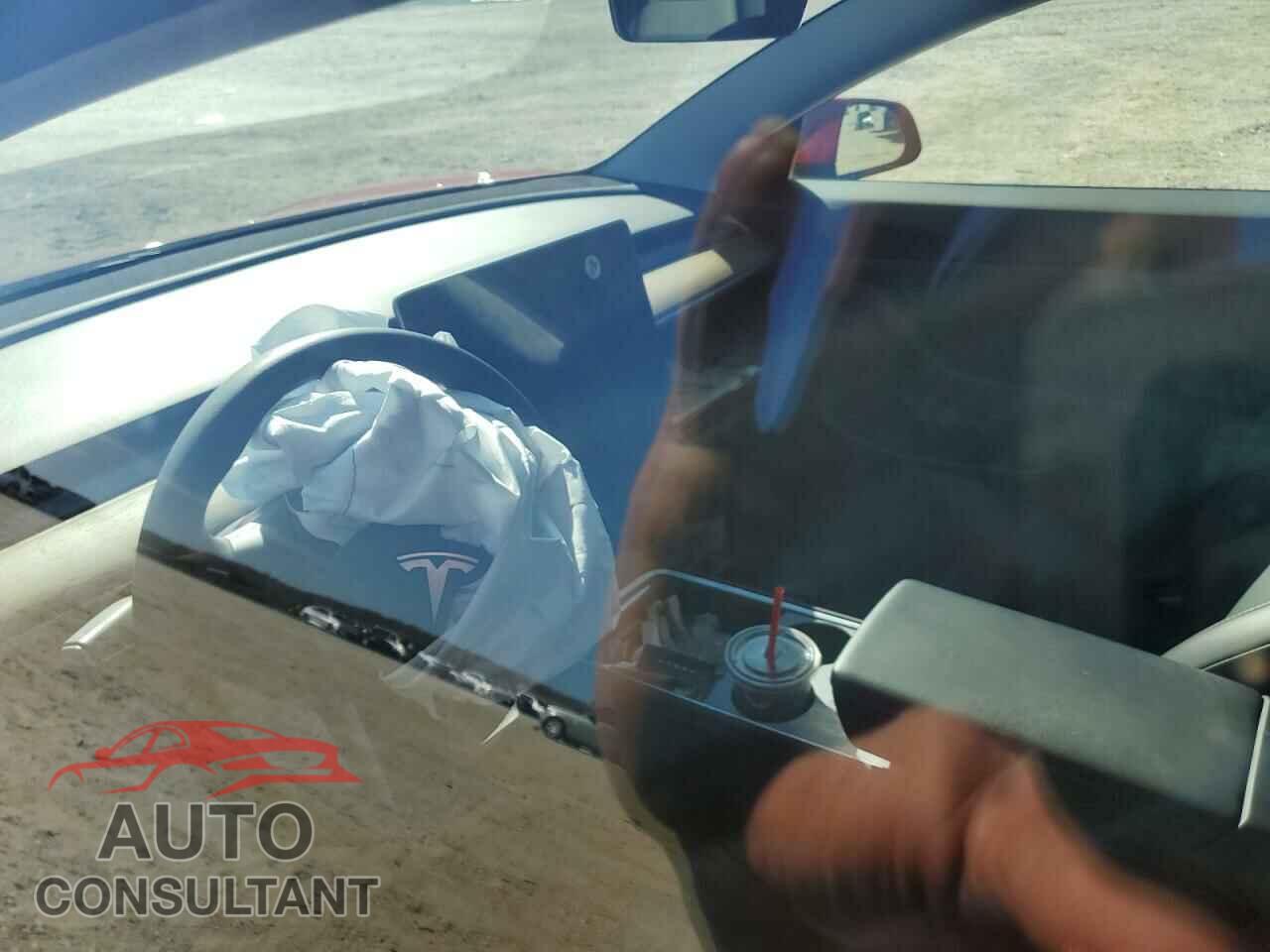 TESLA MODEL 3 2021 - 5YJ3E1EA0MF856668