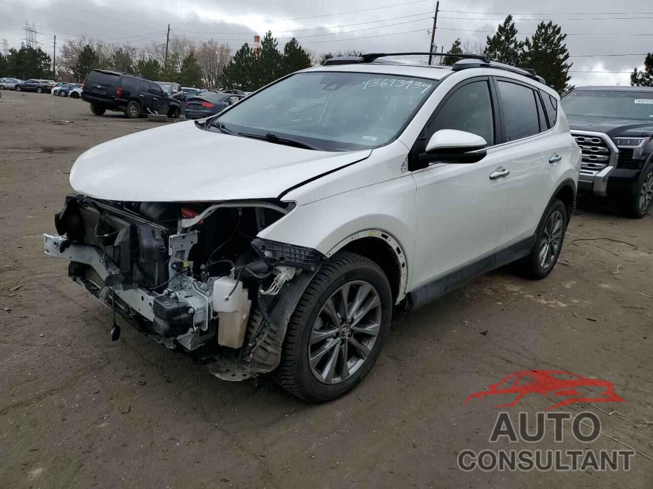 TOYOTA RAV4 2018 - JTMYFREV6JJ173592