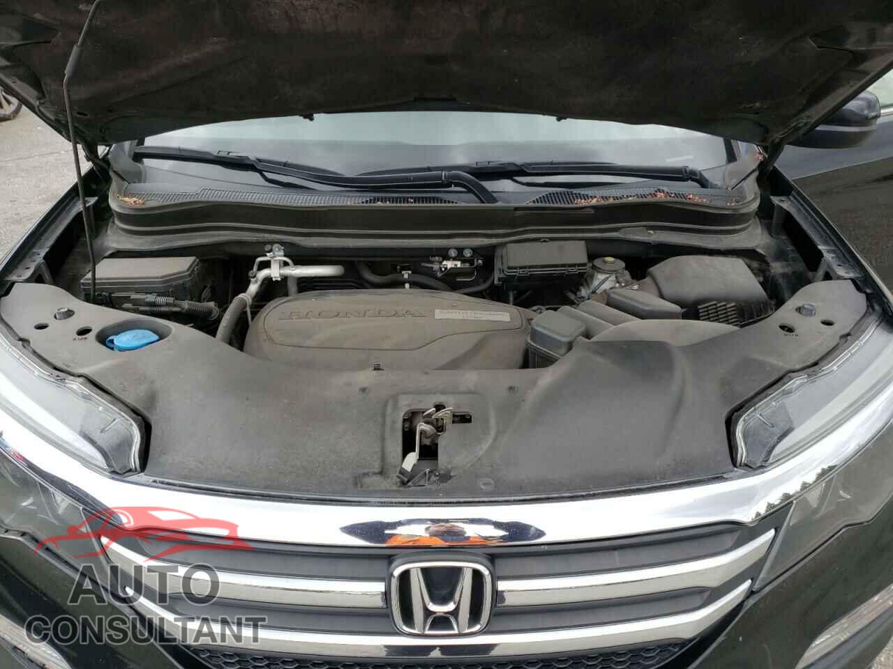 HONDA PILOT 2017 - 5FNYF5H70HB000223