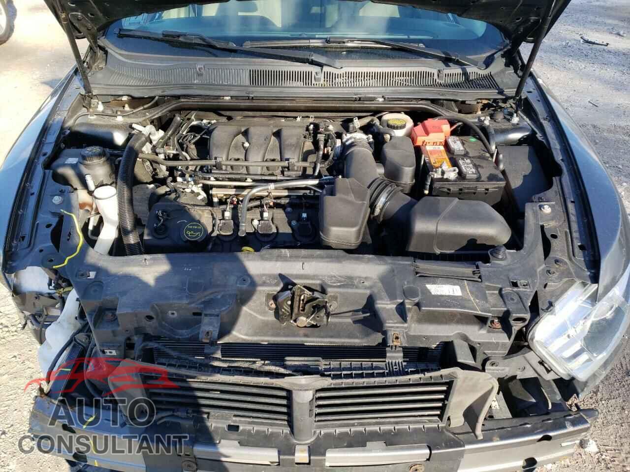 FORD TAURUS 2017 - 1FAHP2F8XHG145112