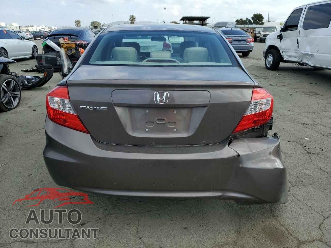 HONDA CIVIC 2012 - 2HGFB2F55CH548323