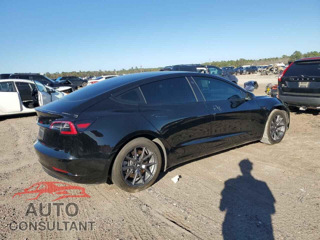 TESLA MODEL 3 2021 - 5YJ3E1EA8MF092813