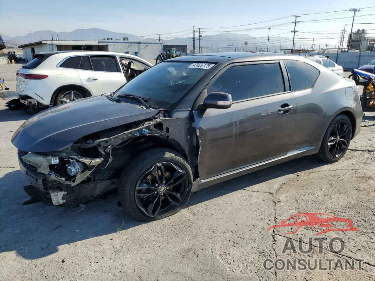 TOYOTA SCION 2015 - JTKJF5C74FJ010681