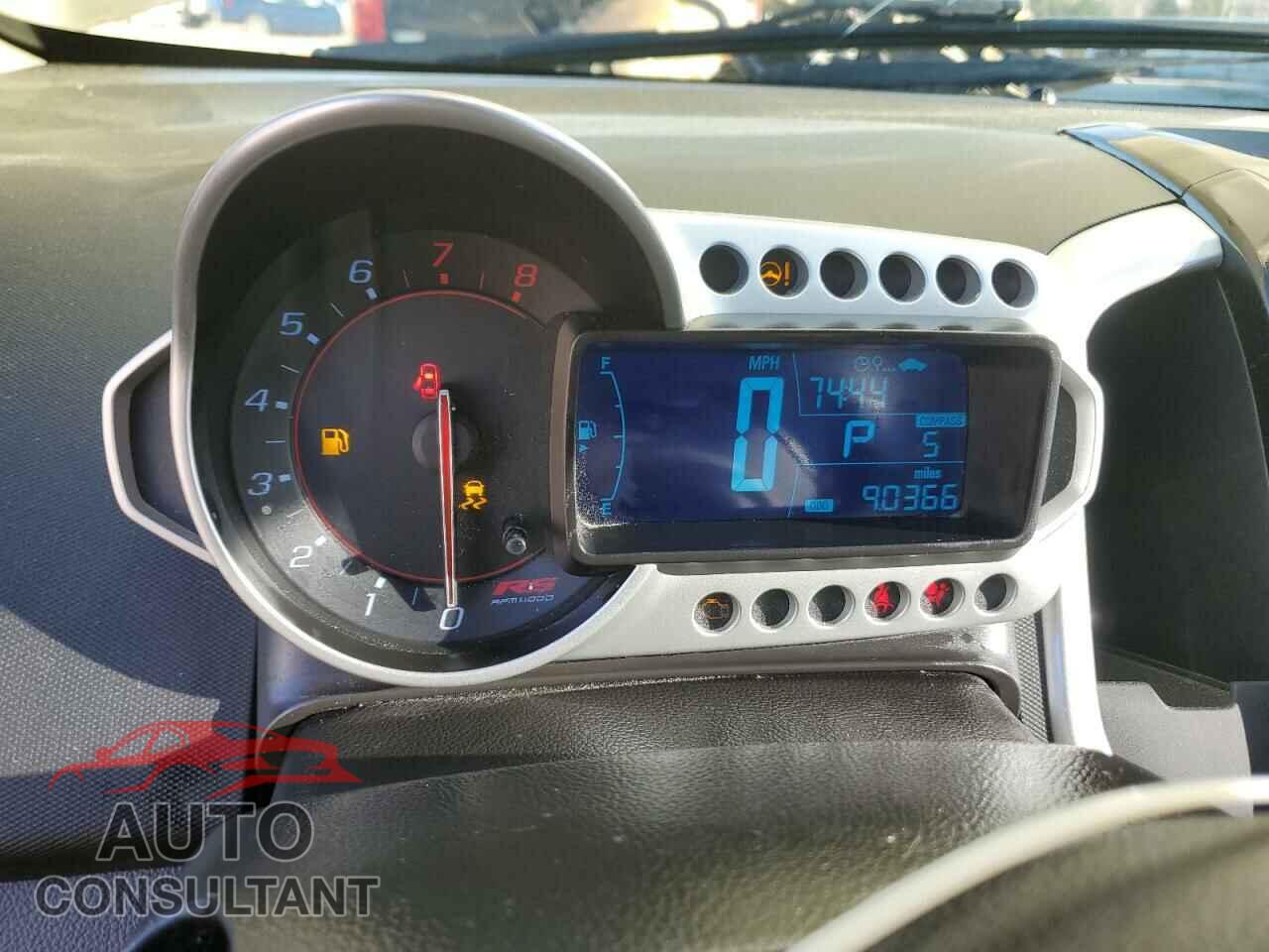 CHEVROLET SONIC 2014 - 1G1JG6SB4E4158478