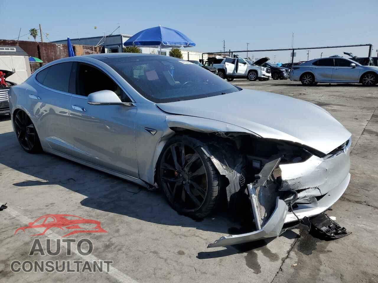 TESLA MODEL S 2018 - 5YJSA1E40JF265835