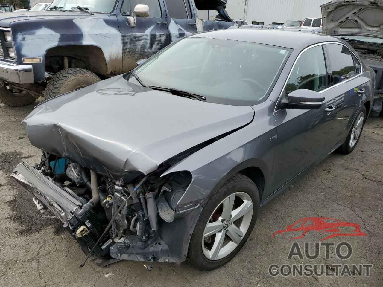 VOLKSWAGEN PASSAT 2015 - 1VWAT7A33FC116861