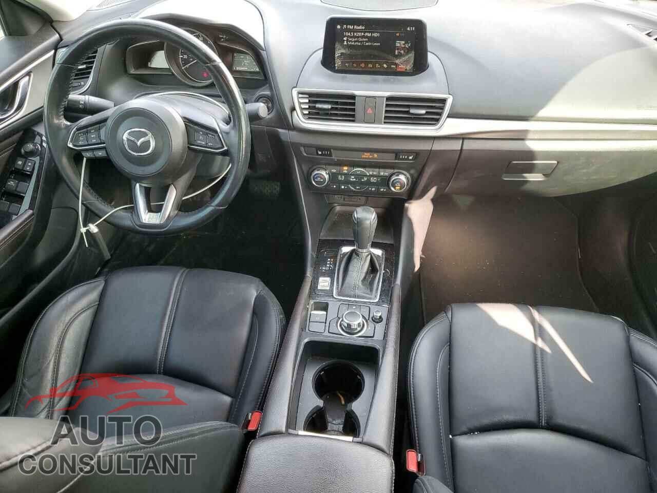 MAZDA 3 2017 - 3MZBN1V70HM144448